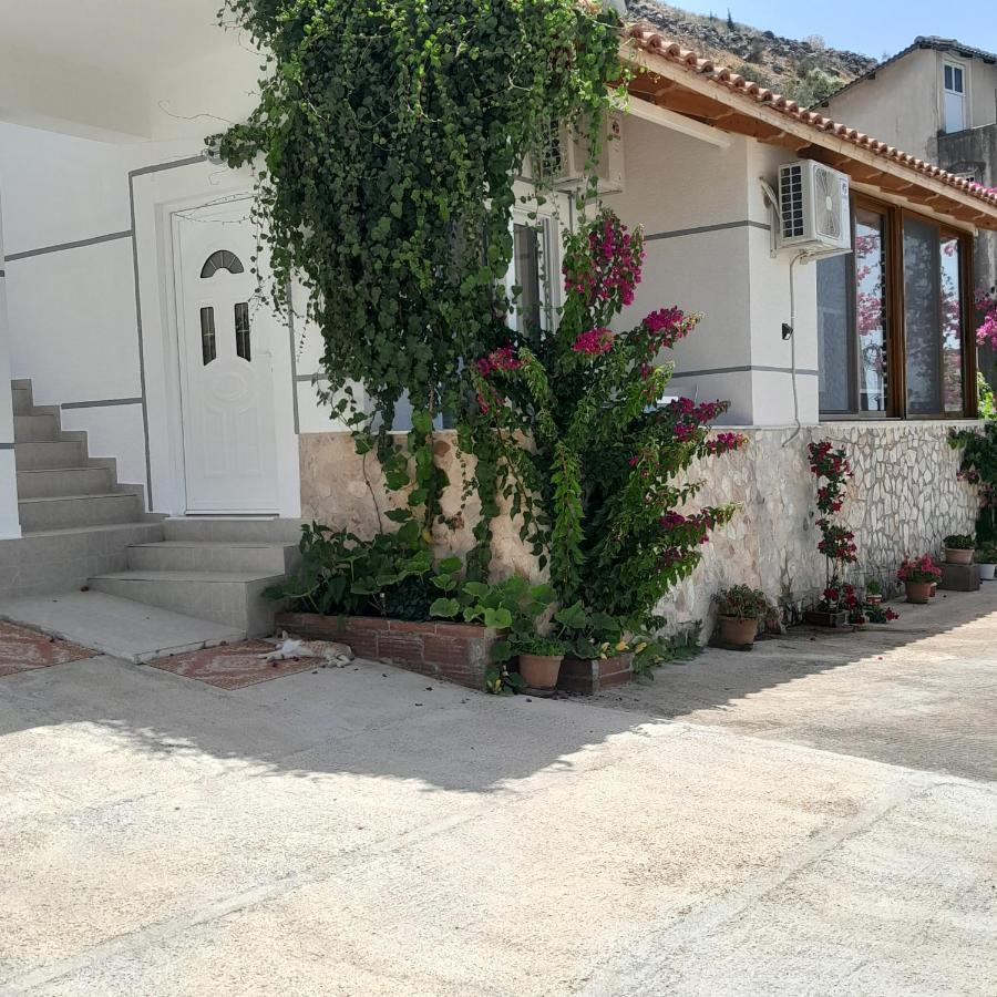 Denni'S Home Sarandë Exterior foto